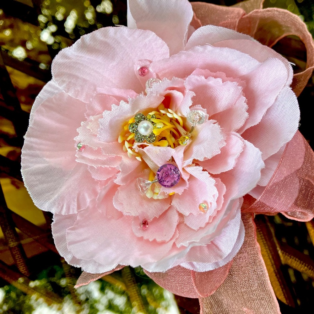 SINGLE PEONY WRISTLET CORSAGE